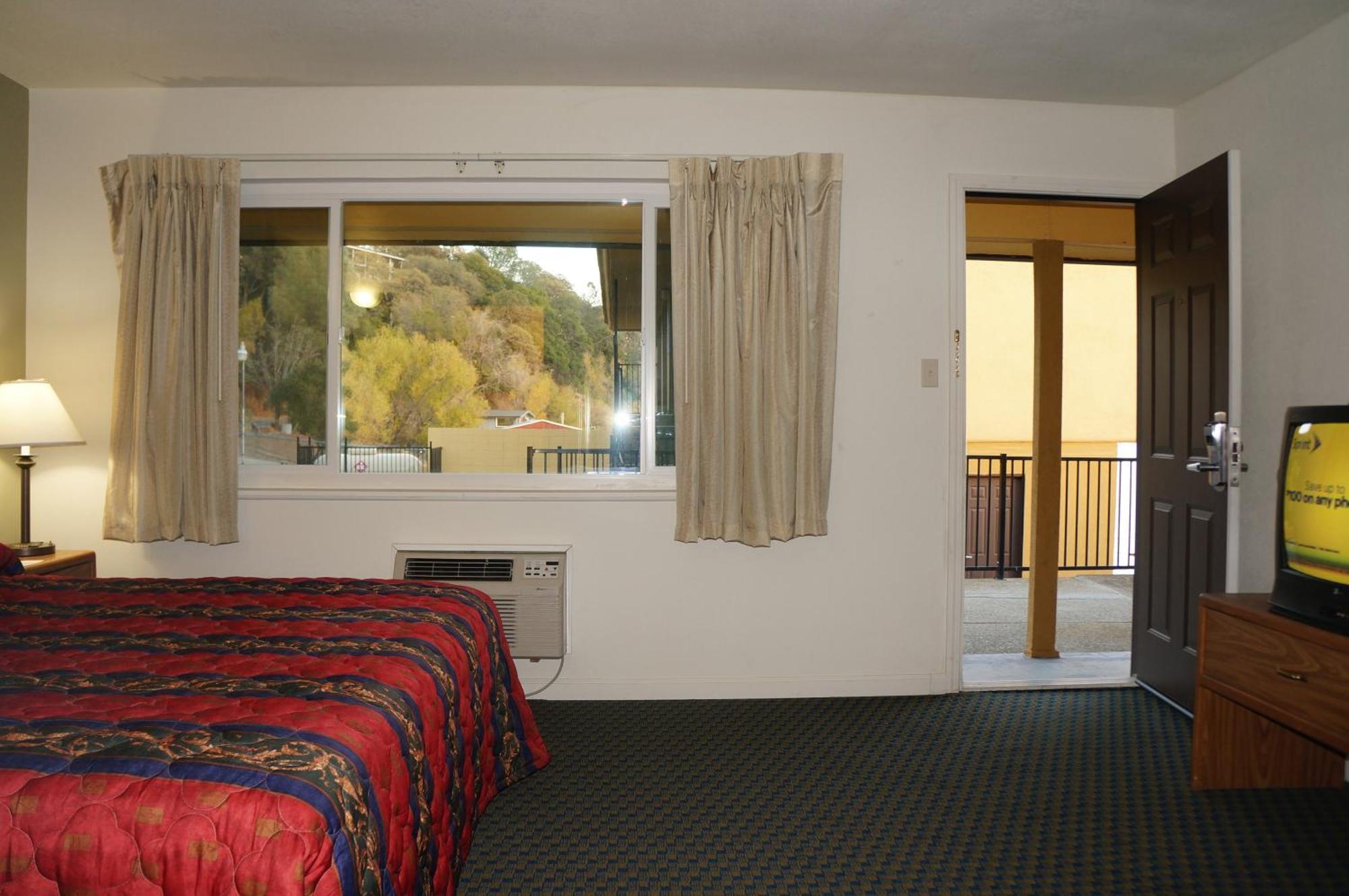 Lake Marina Inn Clearlake Oaks Pokoj fotografie