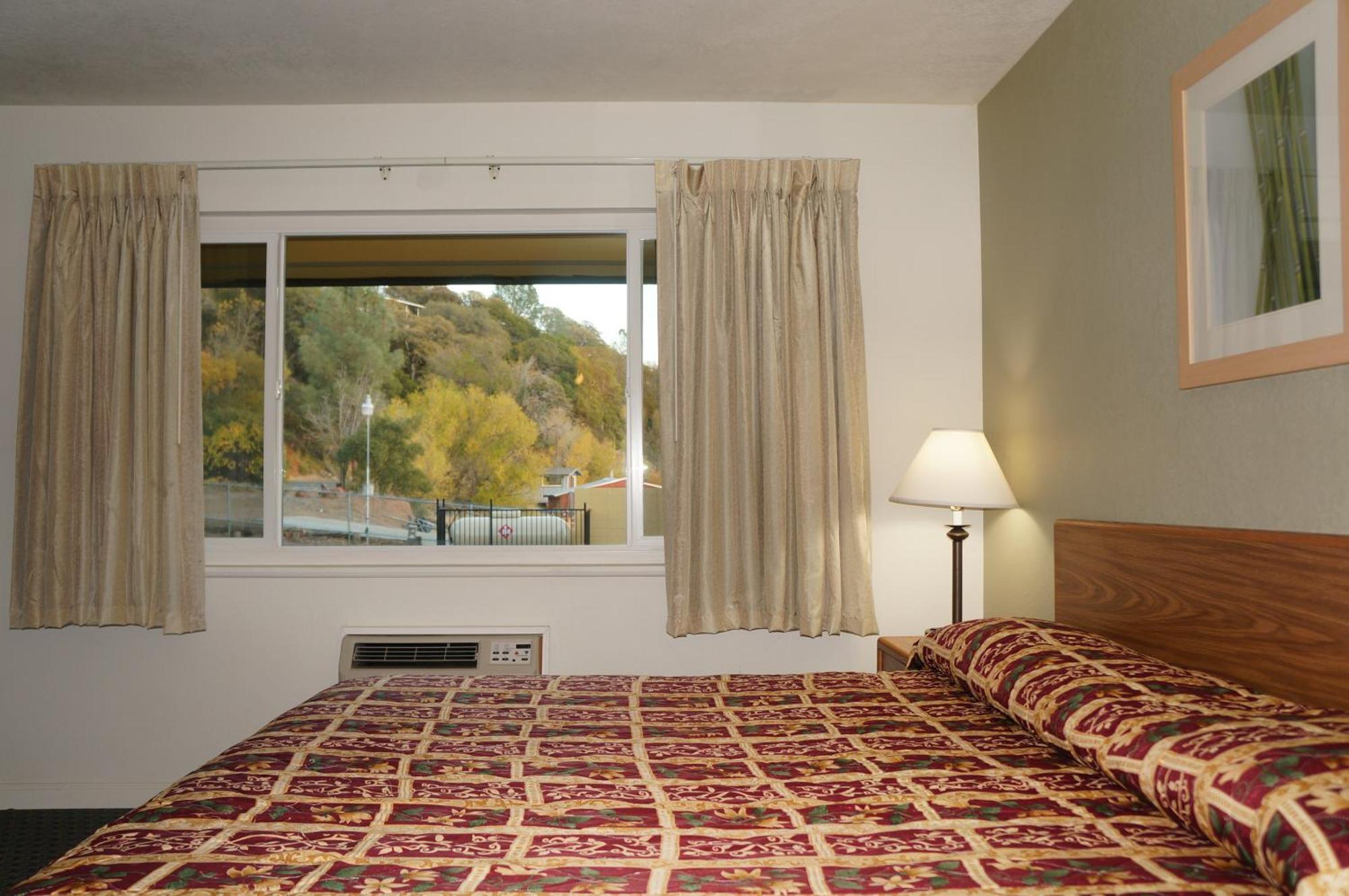 Lake Marina Inn Clearlake Oaks Pokoj fotografie