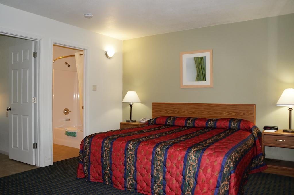 Lake Marina Inn Clearlake Oaks Pokoj fotografie